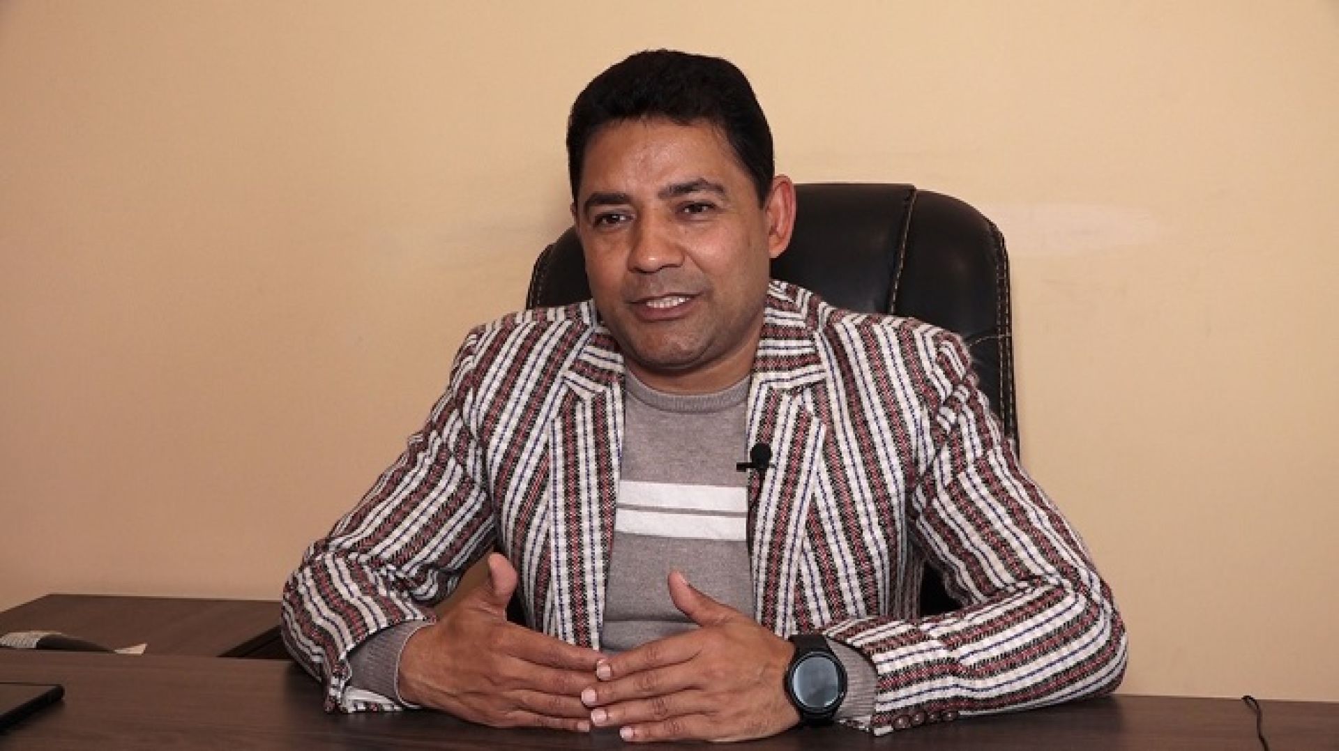 ‘स्वदेशीको भर, विदेशीको पर्खाइः आशा र अन्योलको दोसाँधमा नयाँ वर्ष कुरिरहेको पर्यटन क्षेत्र’ 