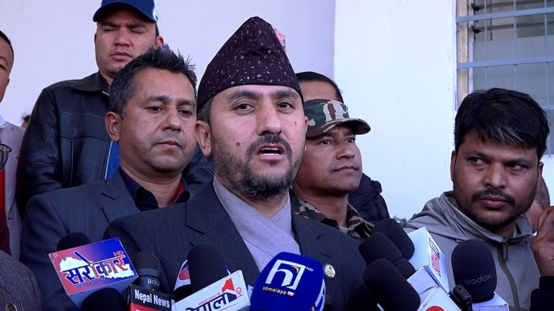 ‘देश चुनावमा होमिएको छ, एमालेपनि चुनावमा जान तयार छ’