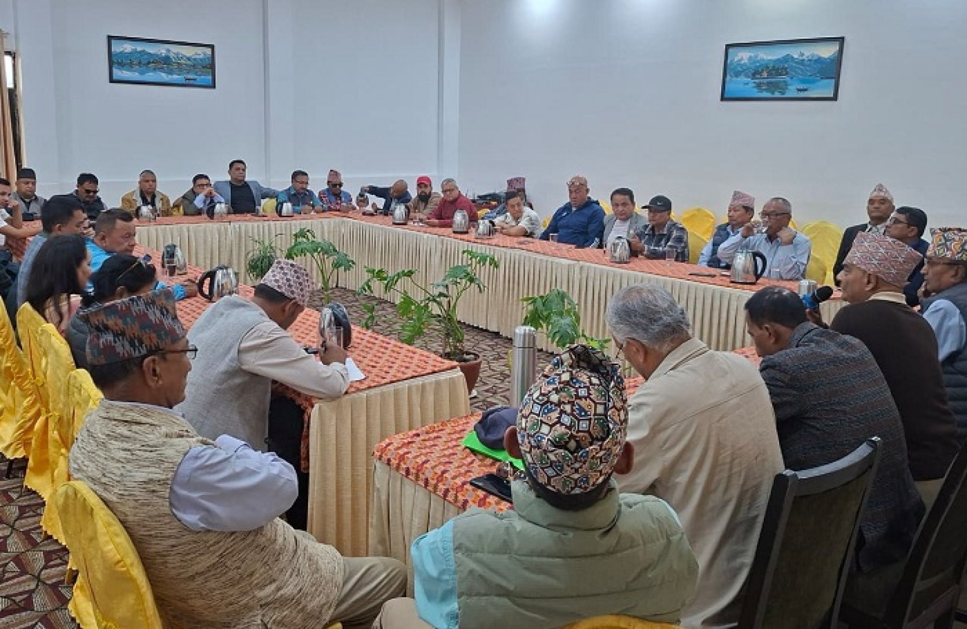 राप्रपामा महाधिवेशनको माग तीव्र, नेतृत्वमाथि प्रश्न