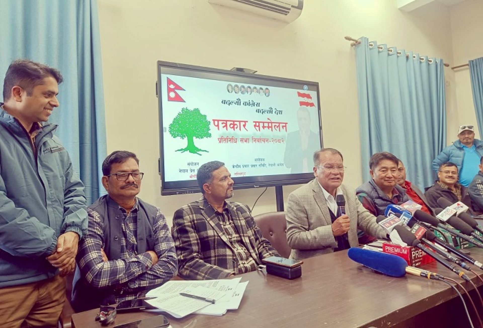 कांग्रेसले १६५ वटै निर्वाचन क्षेत्रमा उम्मेदवार तय गर्यो, १०६ जना नयाँ अनुहार मैदानमा
