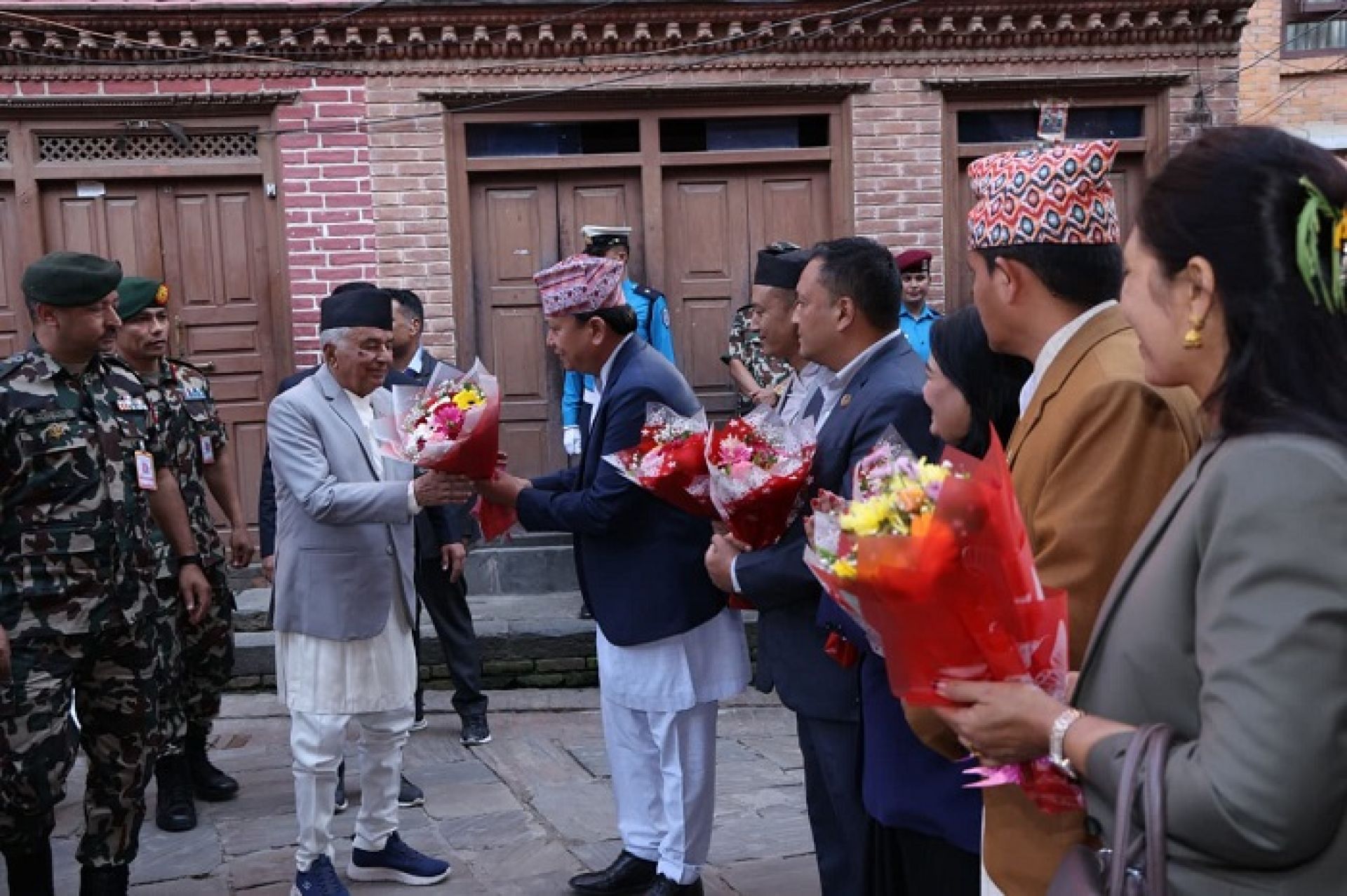राष्ट्रपति पौडेलद्वारा नवदुर्गा भवानीको पूजाअर्चना 