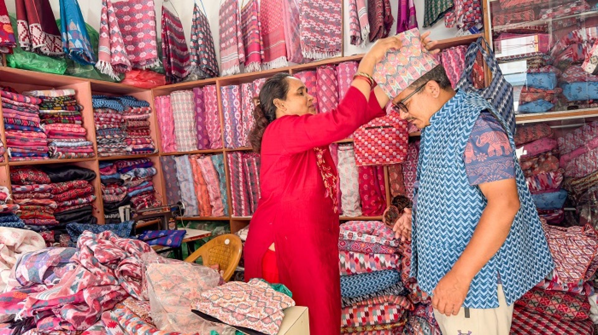 पाल्पाली ढाका : नेपालीको पहिचान, पर्यटकलाई उपहार 