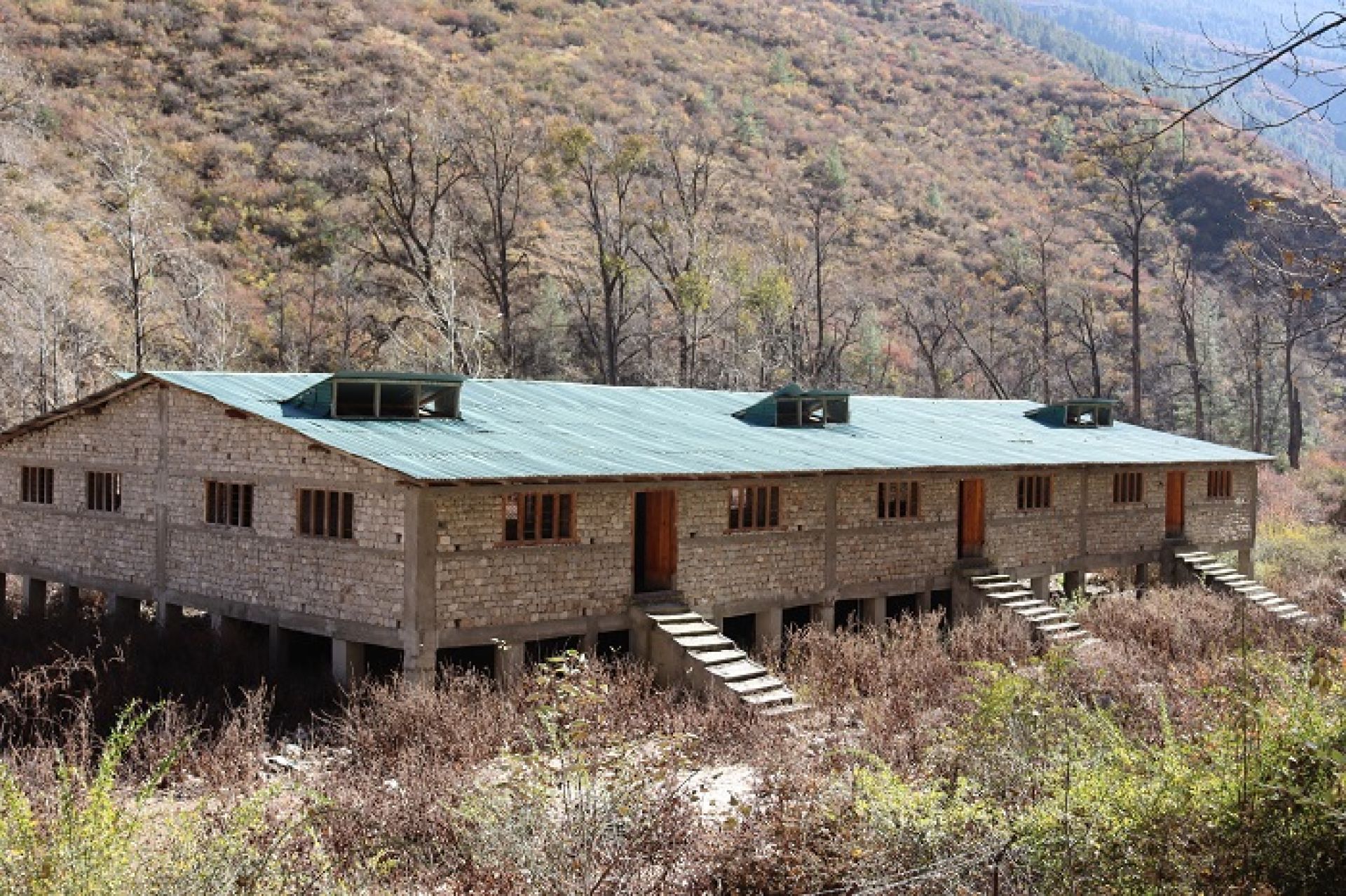 सवा करोडको संरचनामा रित्तै खोरः मुगुको च्याङ्ग्रा स्रोत केन्द्र तीन वर्षदेखि अलपत्र