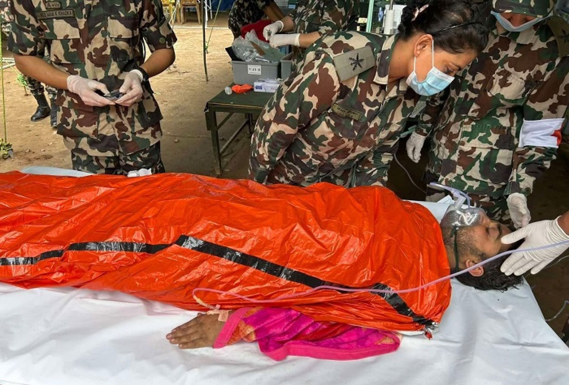 जीवितै उद्धार गरिएकामध्ये महर्जनको अवस्था जटिल, साहको अवस्था सामान्य 