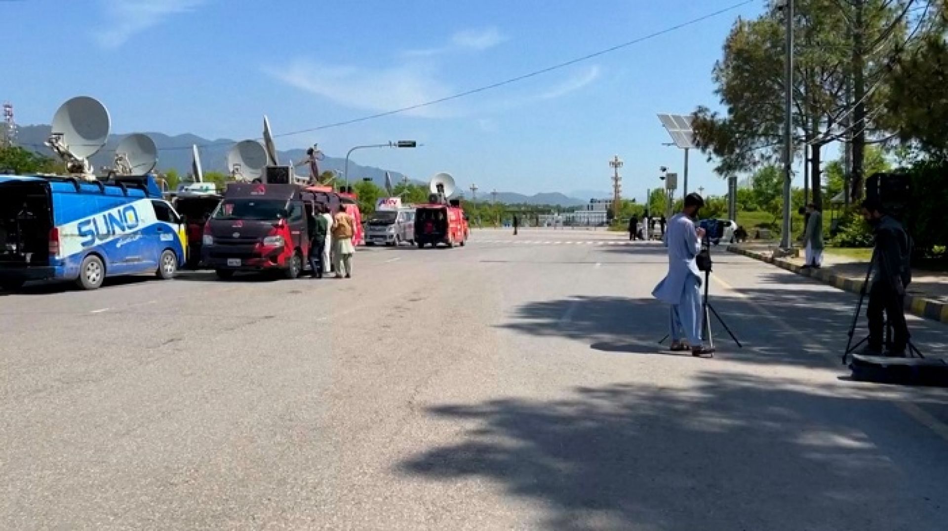 अमेरिका-इरान शान्ति वार्ता अघि इस्लामाबादका सडकहरुमा कडाइ