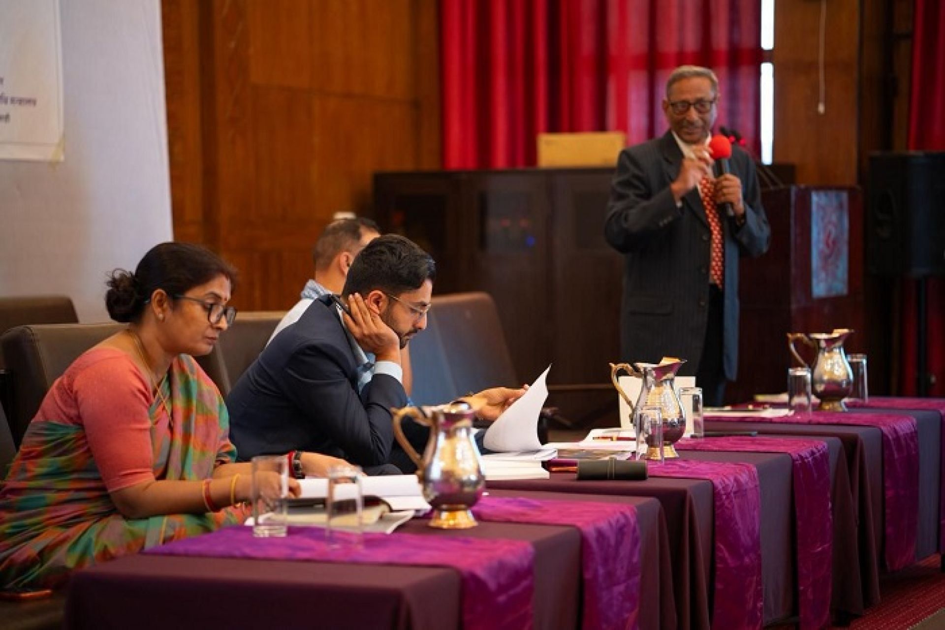 मधेश प्रदेशलाई चालु आवमै साक्षर घोषणा गर्ने तयारी, उच्चस्तरीय विज्ञ कार्यदलको प्रतिवेदन हस्तान्तरण