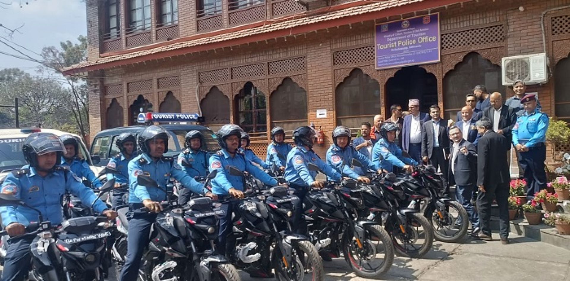 पर्यटक प्रहरीलाई १४ वटा मोटरसाइकल हस्तान्तरण