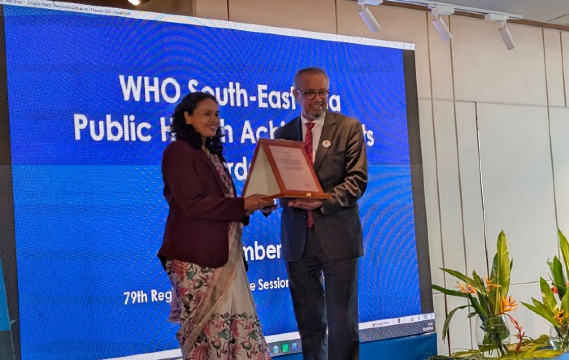 नेपाललाई डब्ल्यूएचओको सम्मान, अतिरिक्त सचिव डा.मिश्राले लिइन सम्मान