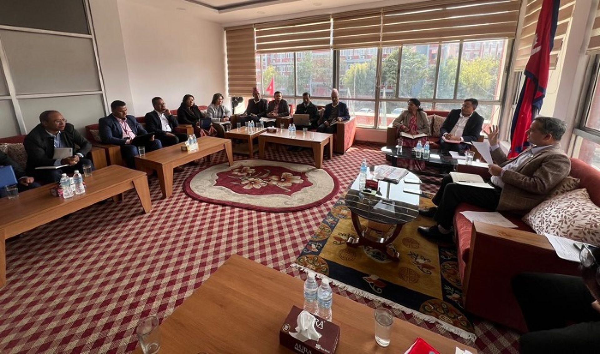 निर्वाचनमा टेलिफोन र इन्टरनेट सेवामा कुनै सम्झौता नहोस्ः गृहमन्त्री 
