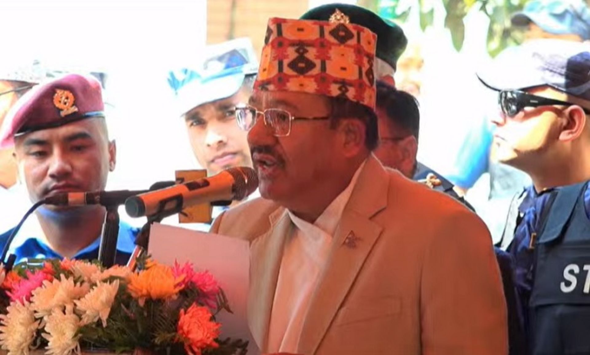 जुनसुकै देशमा निर्वाचन बाहेक अन्य विकल्प नै छैनः आयुक्त भण्डारी