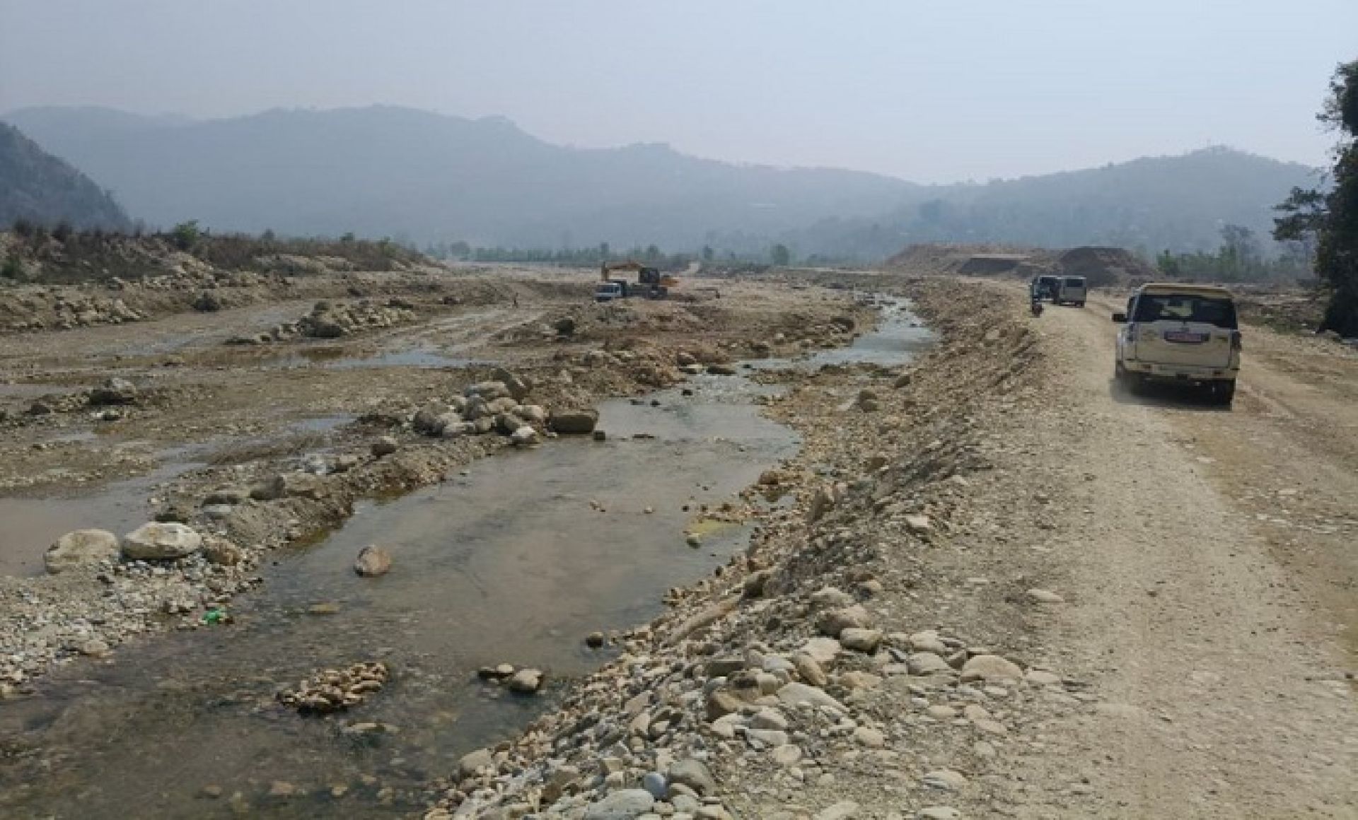 सामरी खोलामा मापदण्ड विपरीत उत्खनन, अनुगमनपछि कारबाहीको तयारी