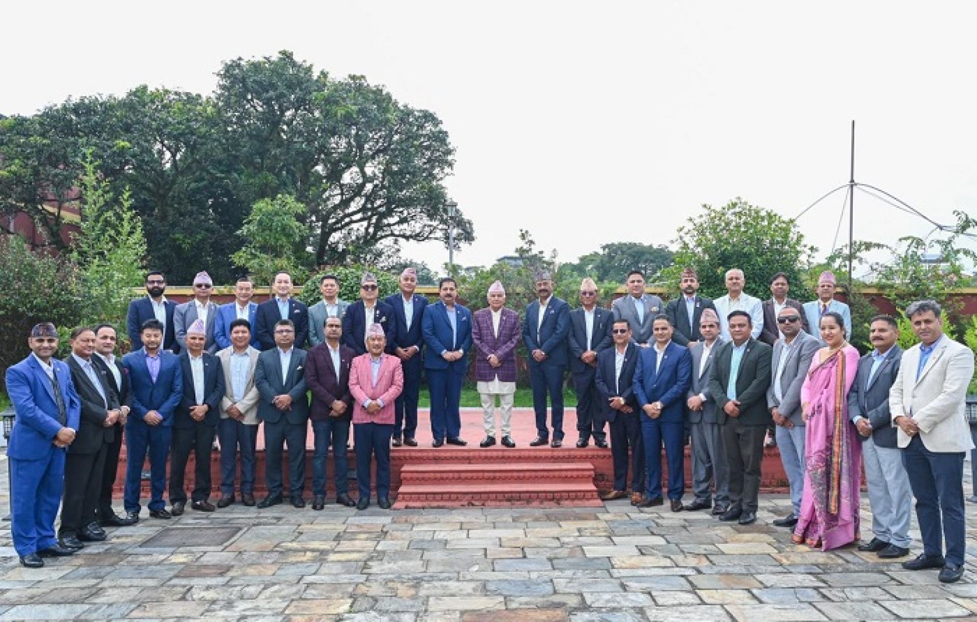 निजी क्षेत्रको लगानी सुरक्षा र व्यवसायमैत्री वातावरण बनाउन सरकारलाई राष्ट्रपतिको सुझाव