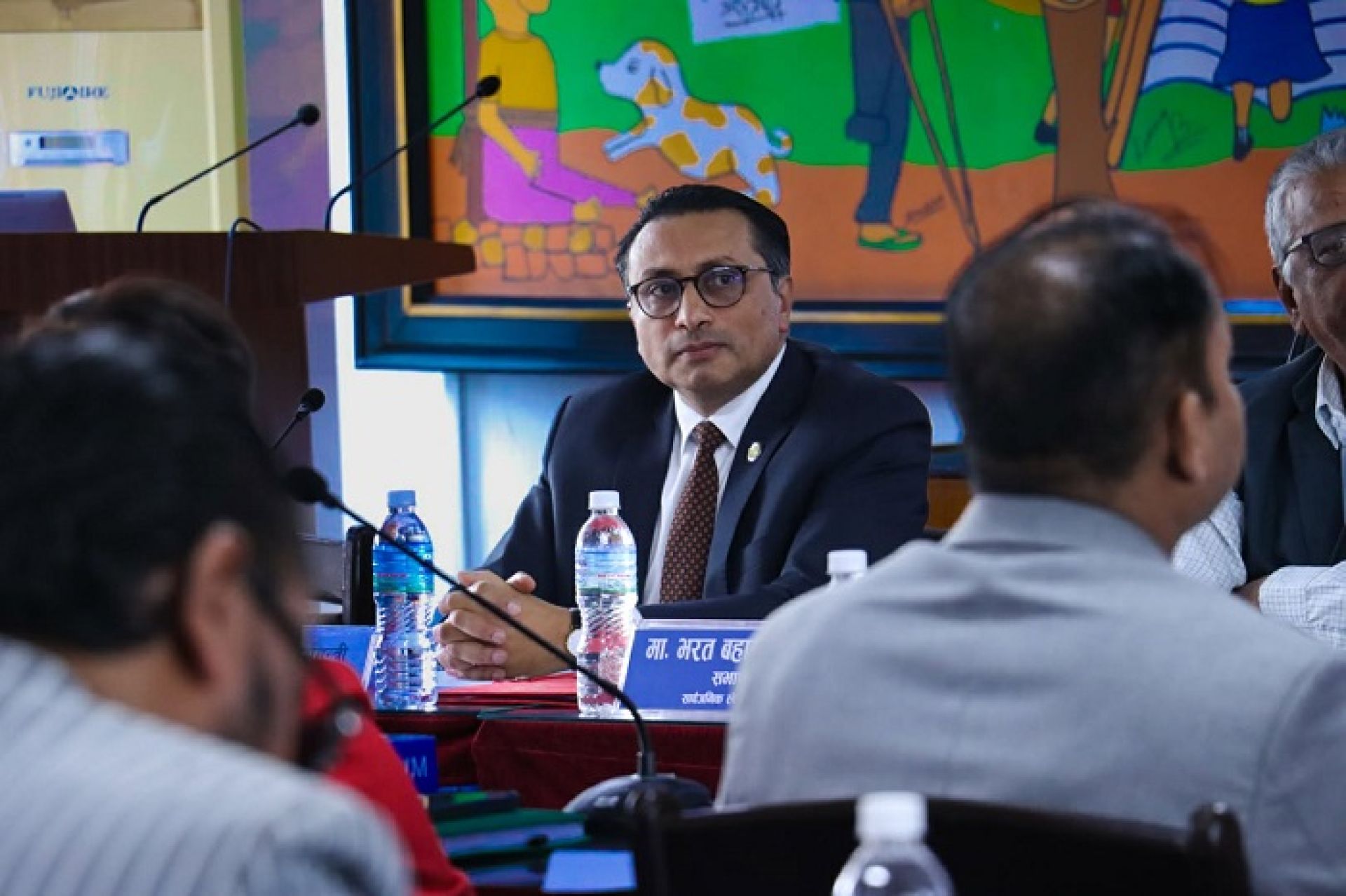 दुई अर्ब होइन, दुई रुपैयाँको बेइमानी देखाउनुस सार्वजनिक जीवन नै त्यागिदिन्छुः अर्थमन्त्री 
