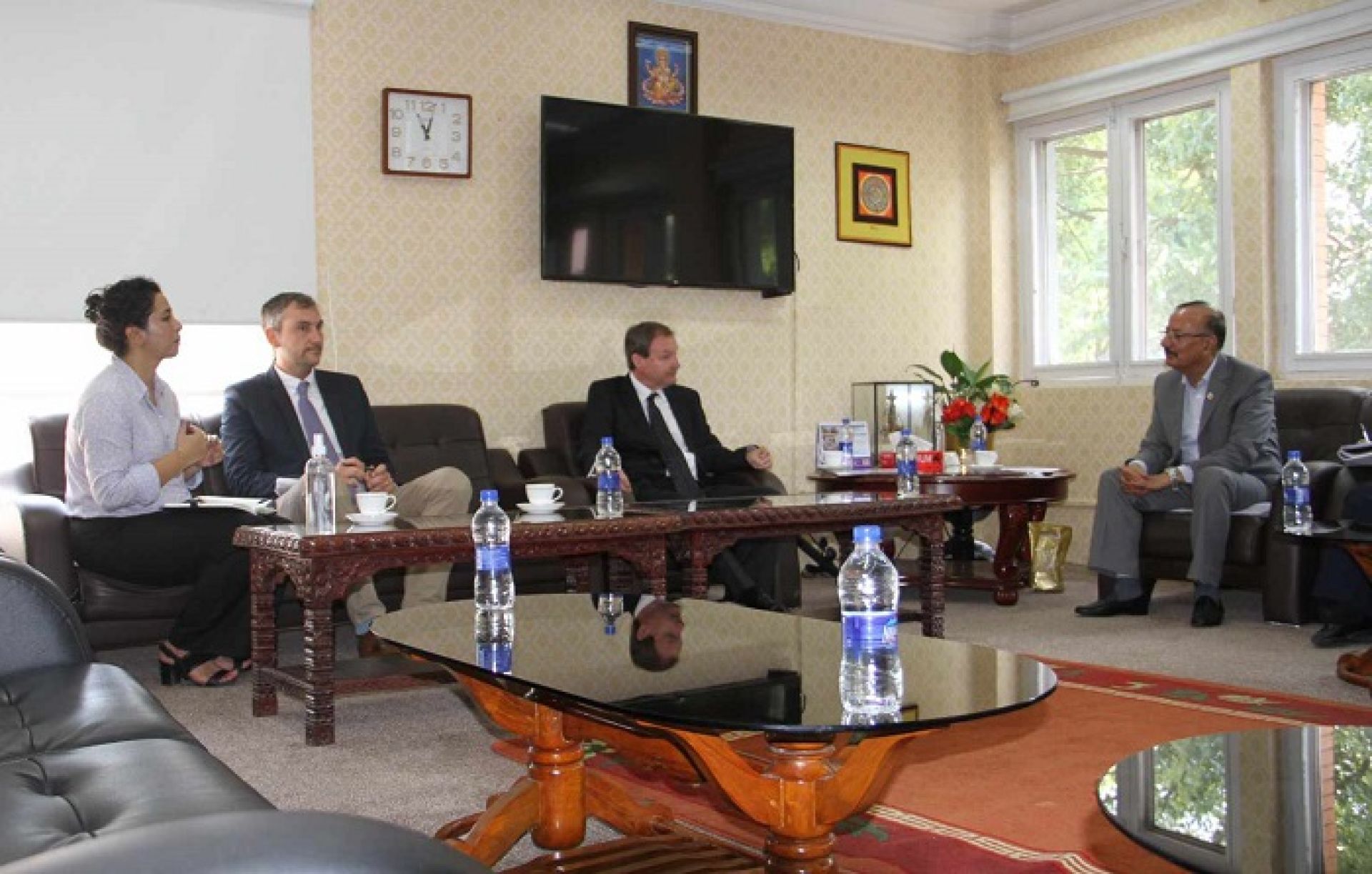 उद्योग मन्त्रि र बेलायती राजदुतबीच भेट, लगानी विस्तार हुनेमा मन्त्रि रिजाल विश्वस्त 